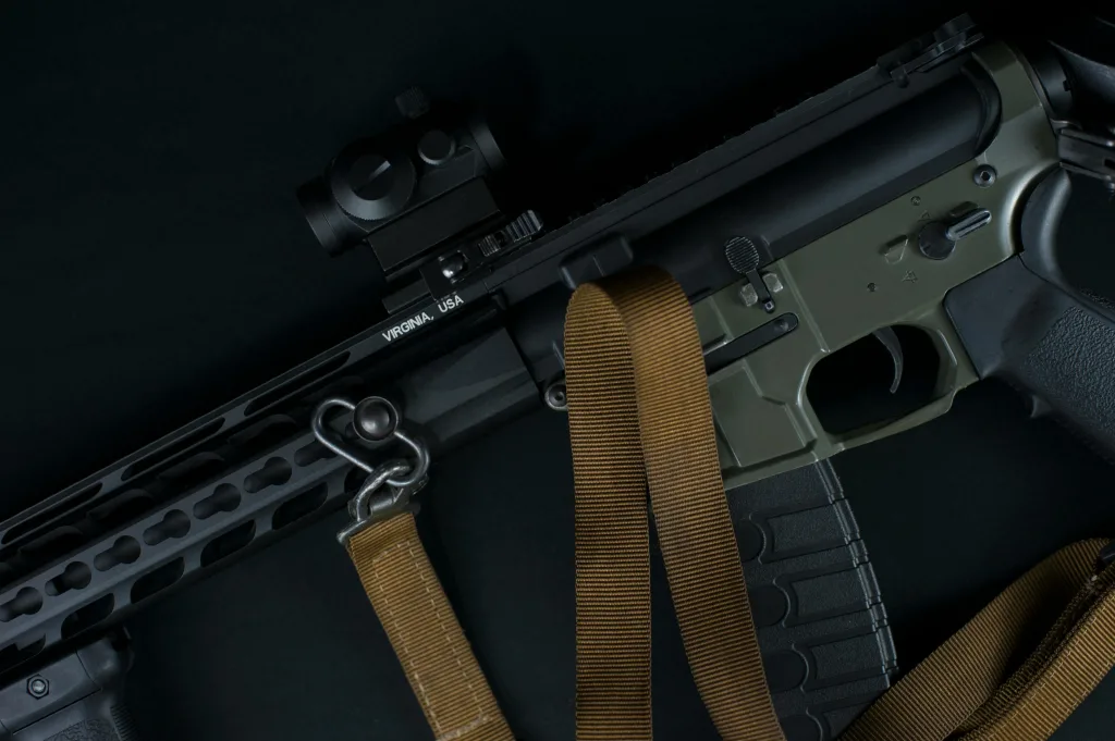 Gun Sling Photo by Dan Galvani Sommavilla